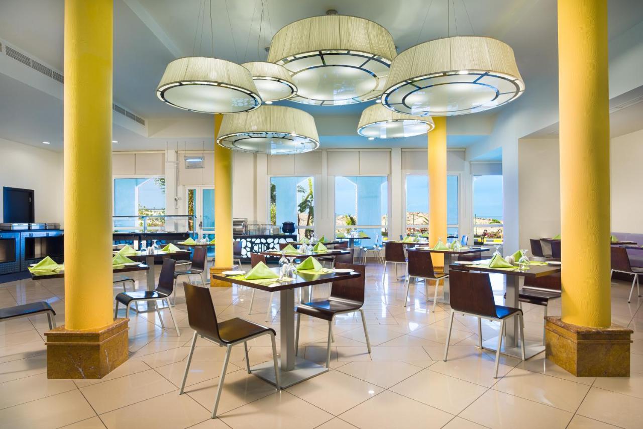City Hotel Дукм Экстерьер фото